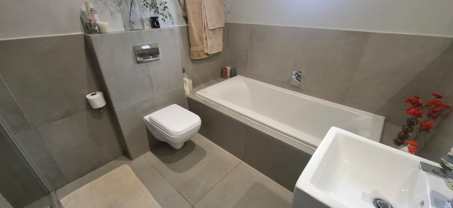 To Let 3 Bedroom Property for Rent in Turnberry Village Western Cape